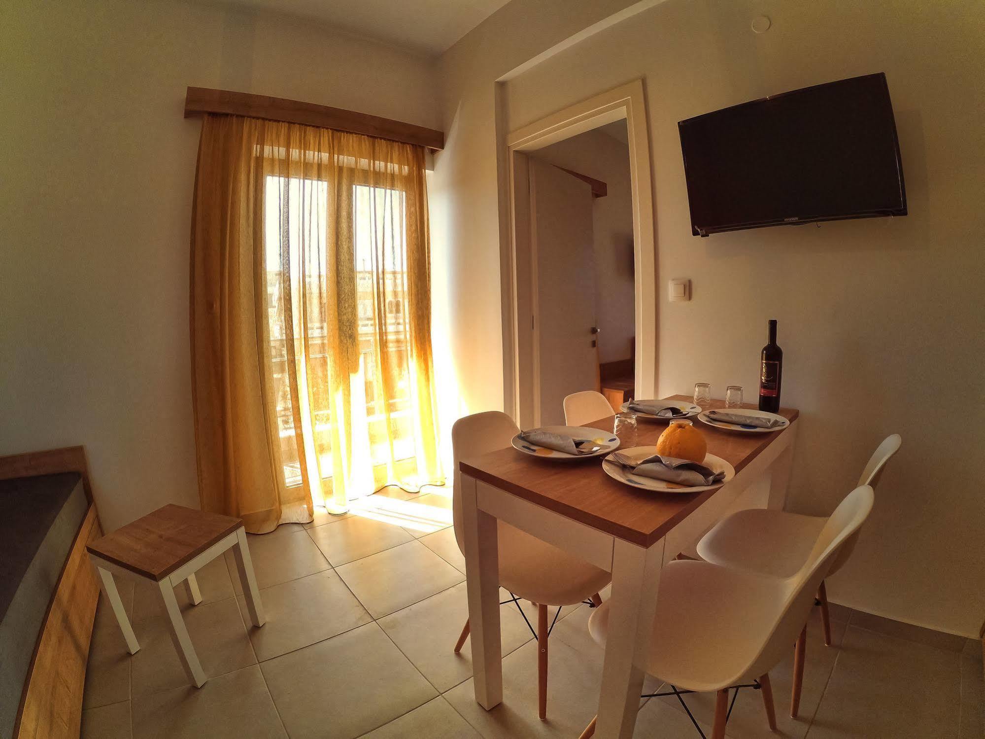 Castell Hotel كيساموس المظهر الخارجي الصورة